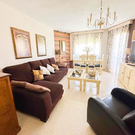 Apartament Catalina - Close To The Beach Естепона Екстериор снимка