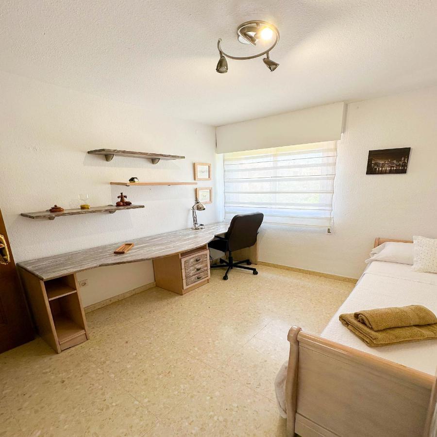 Apartament Catalina - Close To The Beach Естепона Екстериор снимка