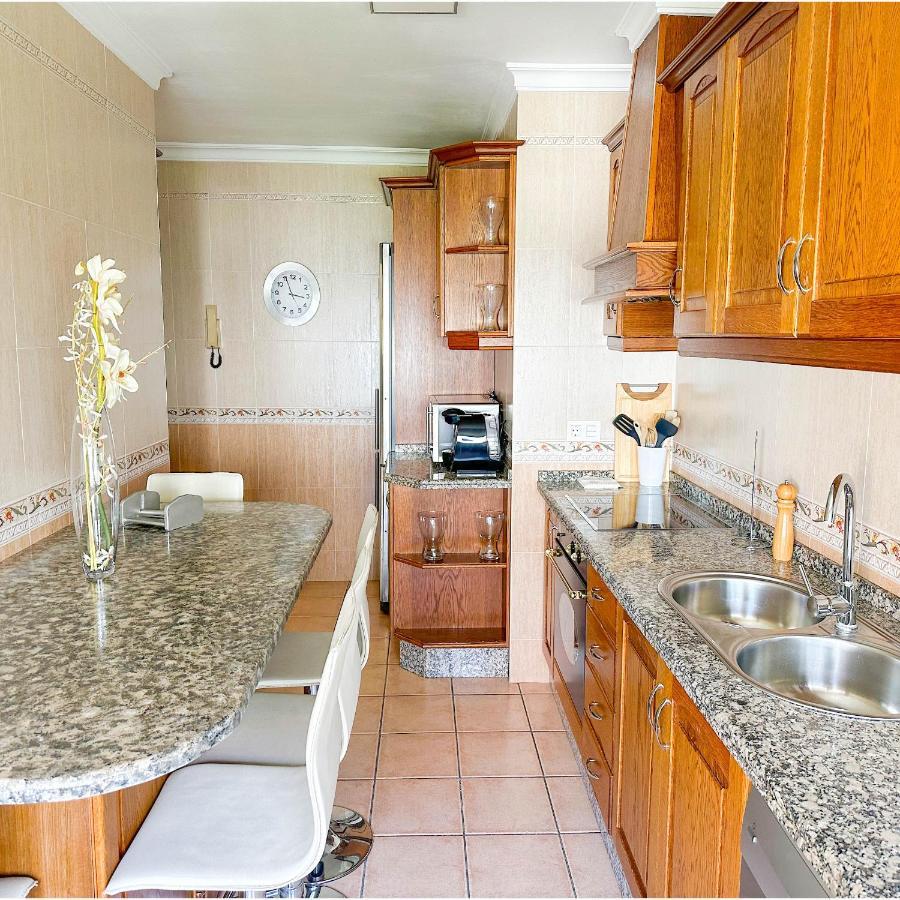 Apartament Catalina - Close To The Beach Естепона Екстериор снимка