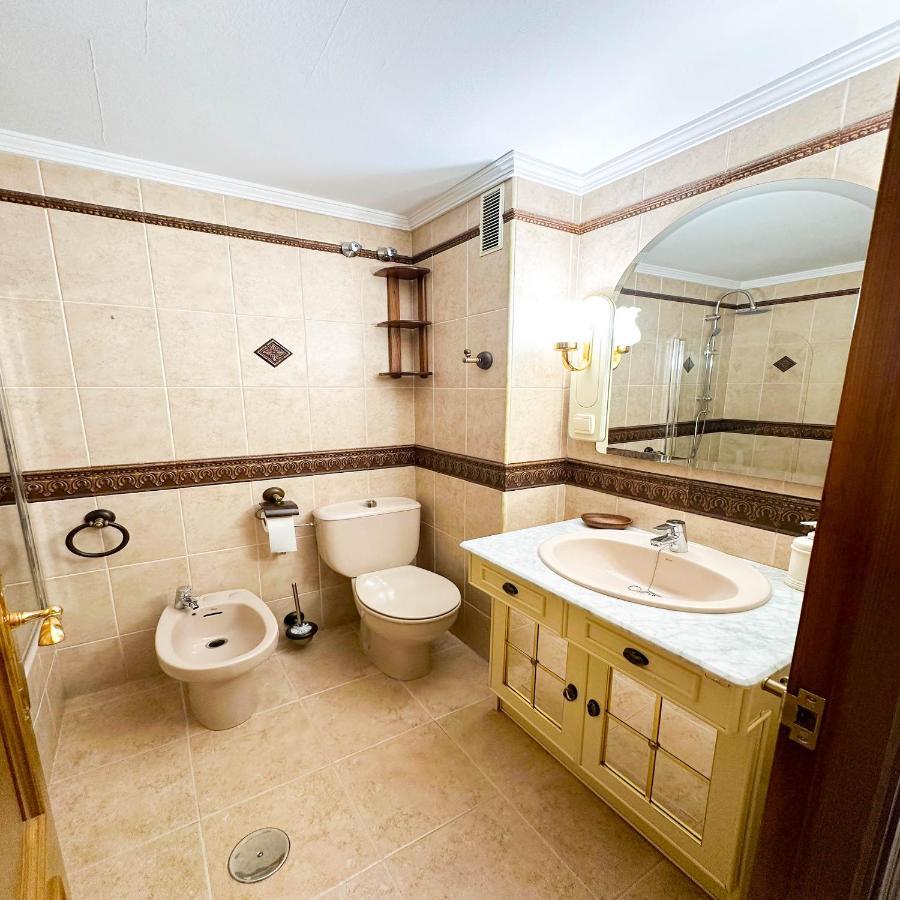 Apartament Catalina - Close To The Beach Естепона Екстериор снимка